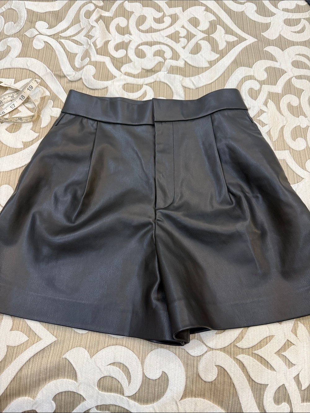 Zara Black High-Waist Faux Leather Shorts